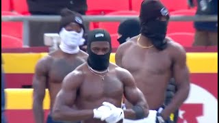 SHIRTLESS Seahawks players warm up below-freezing temperatures on field for Kansas City Chiefs game