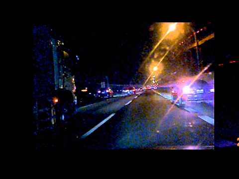 20121215 中山高速公路47. 2公里南崁至林口被卡車側撞時間18點34分時