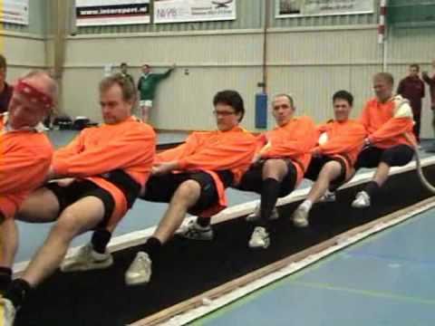 tug of war contest