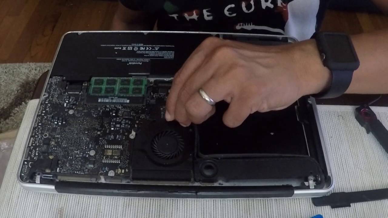 2009 Macbook Pro 13\