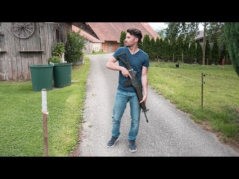 Video: ¿Tienes que tener un arma en Suiza?