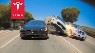 Two Self-Driving Teslas Totaled By Sleeping Driver