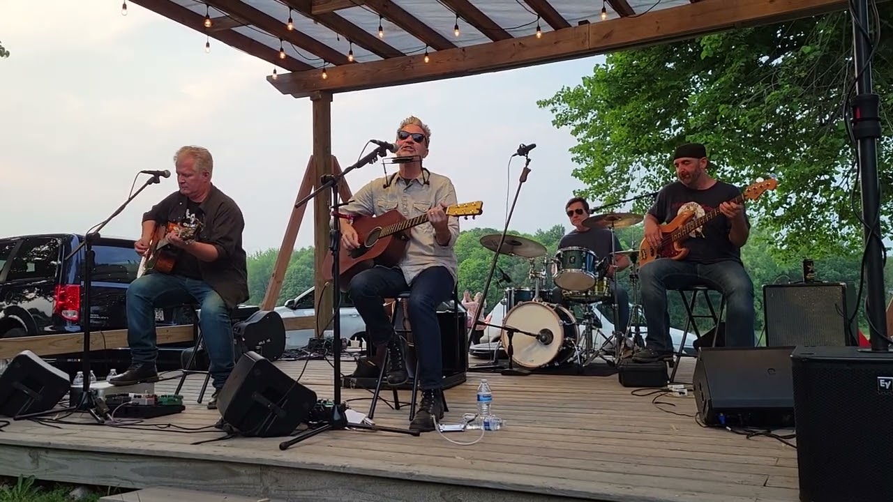 Martin Zellar & The Hardways | Concert in the Vines | "Ten Year Coin" | 06.16.23