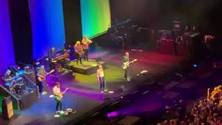 De Dijk in de Ziggo Dome (24-9-22) (klein stukje van) *Dansen Op De Vulkaan* ‘EN BLIJVEN DANSEN’