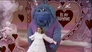 Thog and Mia Farrow - Real Live Girl from The Muppets Valentine Show (1974)