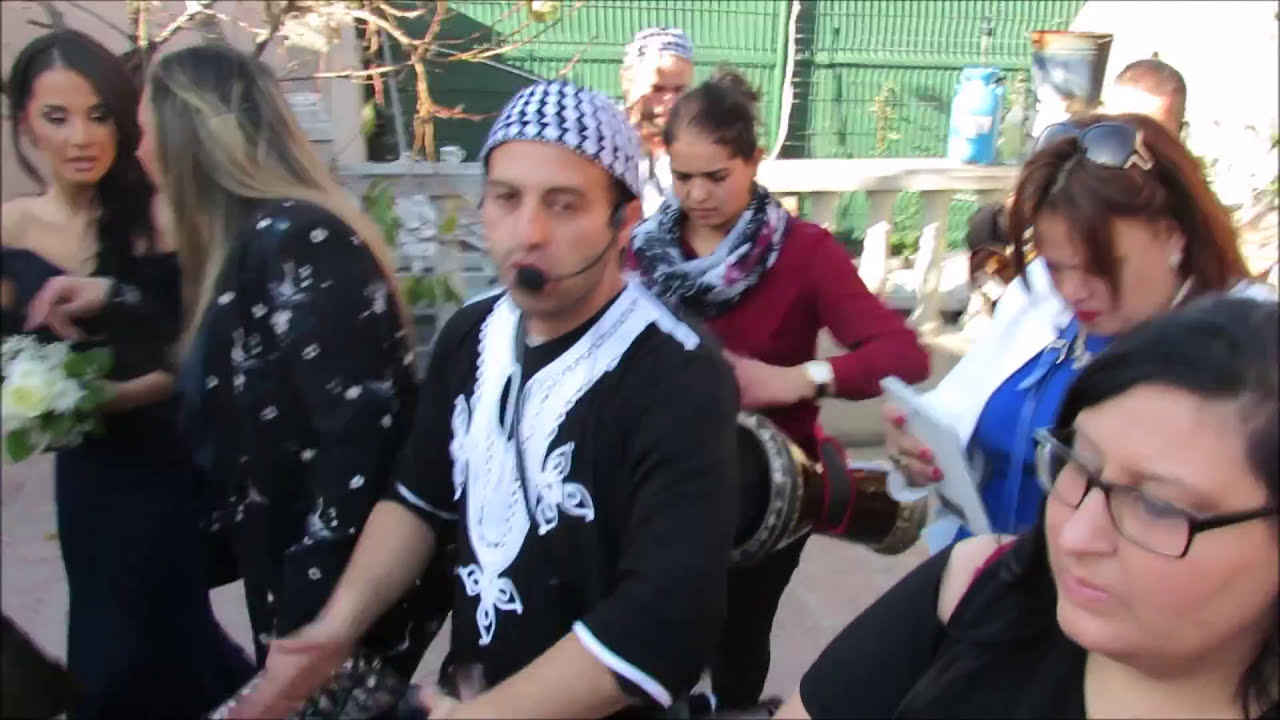 GROUPE KARKABOU ZORNA IDABALEN FRANCE. MASSI LIA FOLKLORE . 06 41 51 12 59.