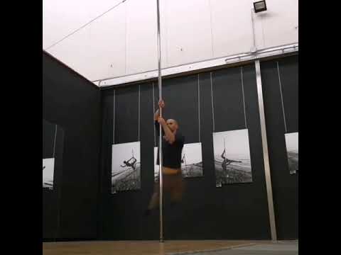 Acro pole dance static pole spin on static fonji