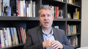 How Do Students and Faculty Interact in Online Courses?