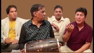 Pakistani Comedy King Amanat Chan turns a master Dholak player and plays with Ejaz Khan