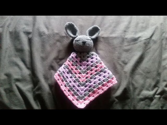 Doudou en crochet lapin Brique