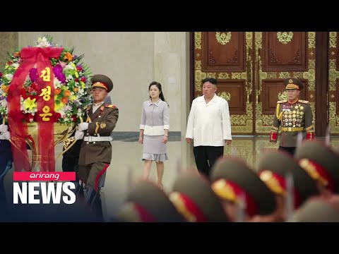 Video: Kim Jong-Il Vystrihnuté Z Domáceho Japonska