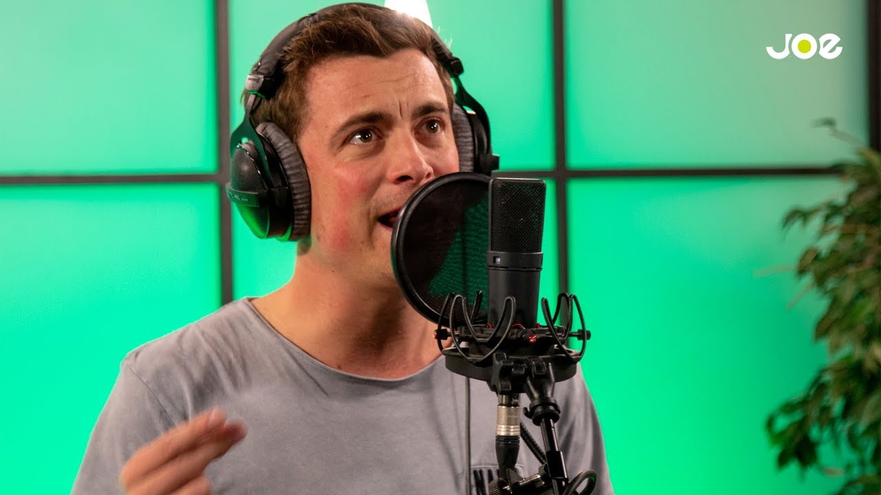 Niels DestadsBader - Mee Naar Boven (live bij Joe)