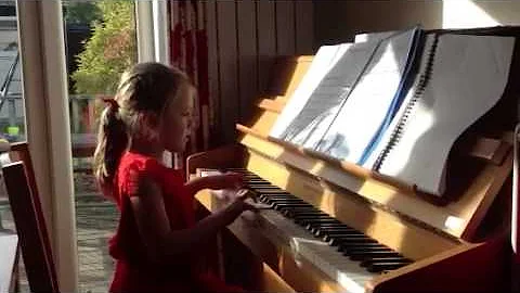 Sadie playing Adele 'Make You Feel My Love'
