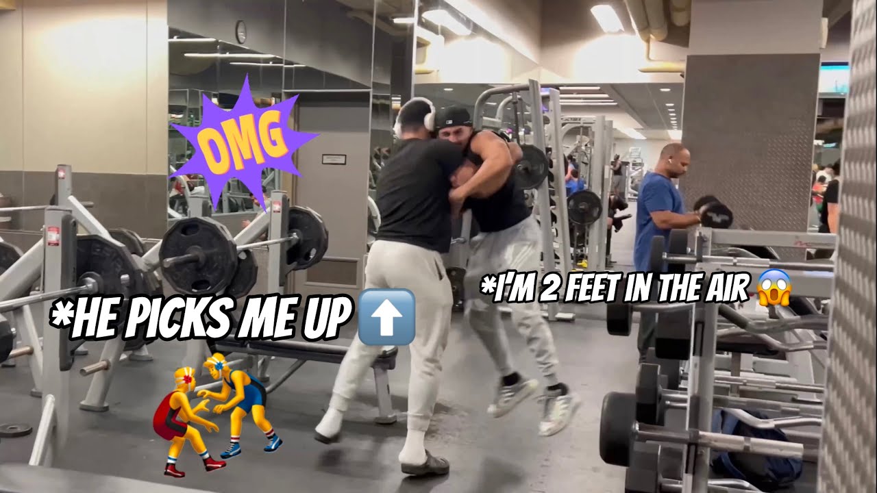 ⁣Water Gun Prank (In The Gym Edition 🏋️‍♂️😱)