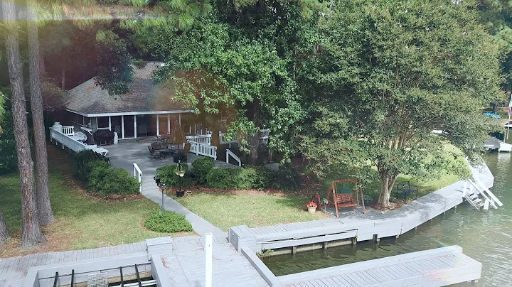 TP Realty - Lake House @ Lake Conroe