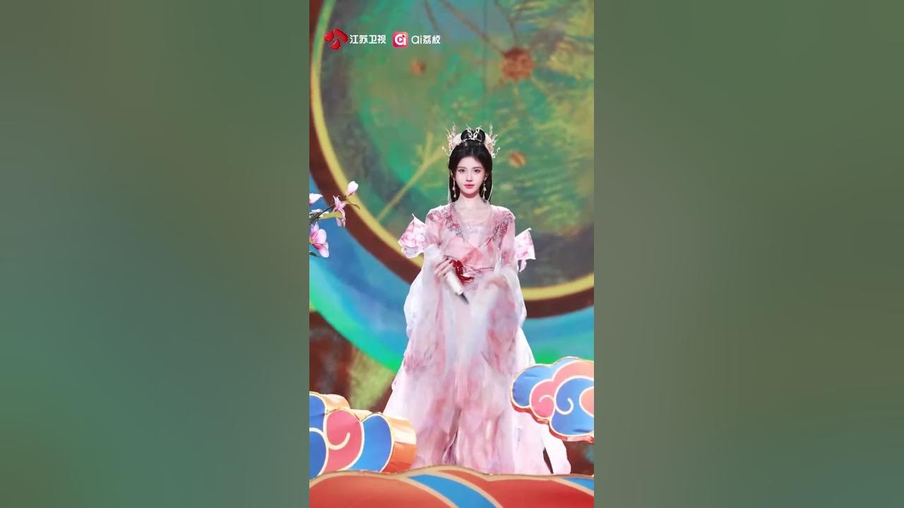 Studio ver |《壁上观 • View From the Wall》by Ju Jingyi at Jiangsu TV Spring Festival Gala 2025 Studio ver |《壁上观 • View From the Wall》by Ju Jingyi at Jiangsu TV Spring Festival Gala 2025