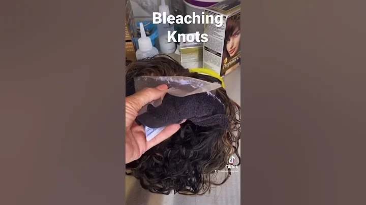 Bleaching knots on hard knots