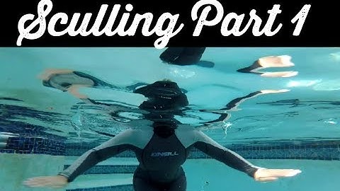 How To Do BASIC Sculling [Sculling Part 1] Swimming Lessons For Adults From Synchro Swimmer