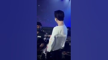 jimin shaking hands with the concert security🙂#bts#shorts