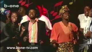 Indépendance Cha Cha, joué au 50eme anniversaire