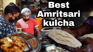 Finding the Best Amritsari Kulcha in Delhi 