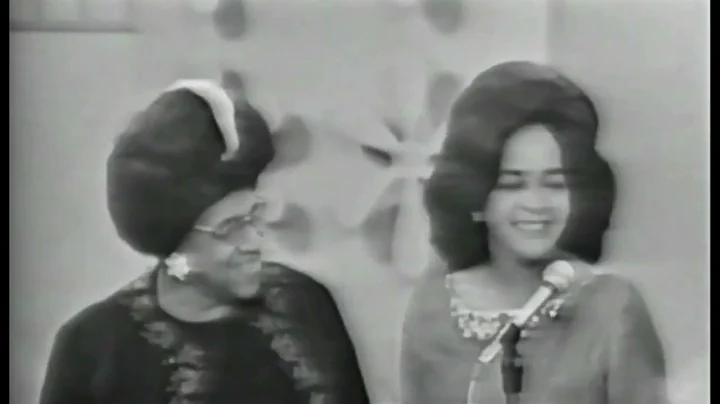 The Clara Ward Singers - The Mike Douglas Show 03 ...