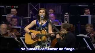 Video thumbnail of "Amy Macdonald   Dancing In The Dark   Live At The Rockhal Luxemburg   subtitulos en español"