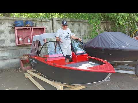 Лодка триера 390 фиш. Моторная лодка триера 390. Триера 390 фиш комфорт. Лодка триера 390 румпельная. Моторная лодка триера 390.