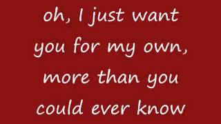 Mariah Carey - All I Want For Christmas Is You (Extra Festive) (lyrics on screen)