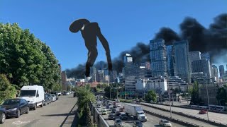 Breaking news sighting enter the city ( Trevor Henderson Creature )