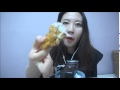  asmr     chicken eating sounds