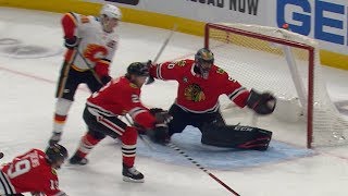 Corey Crawford extends arm for tremendous glove save
