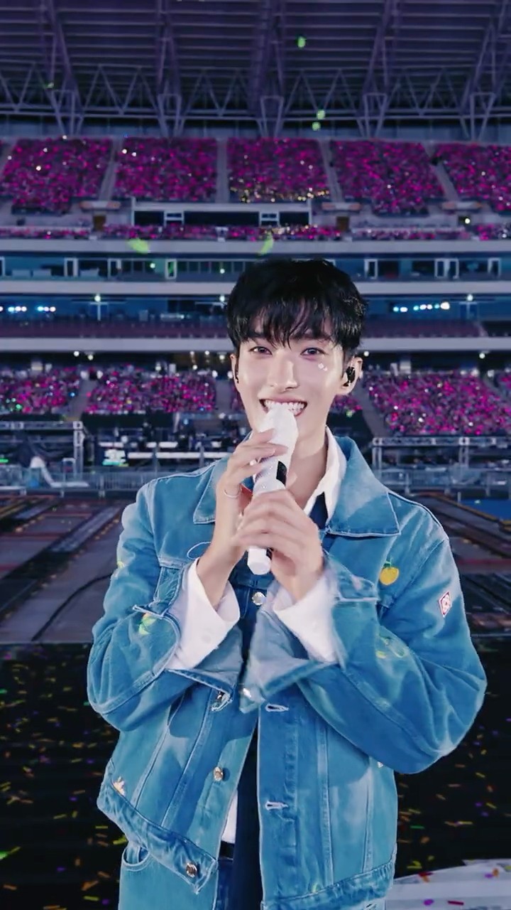 SEVENTEEN WORLD TOUR [NEW_] (DK FOCUS) - YouTube