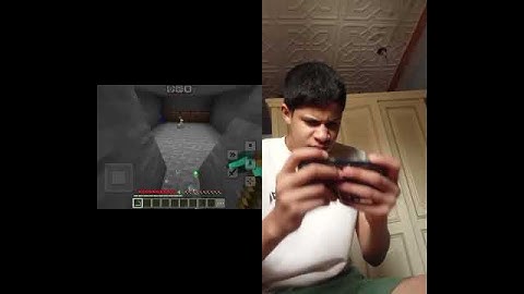 كنت انا العب ماين كرافت بعدين طلع لي احمد وبعدين