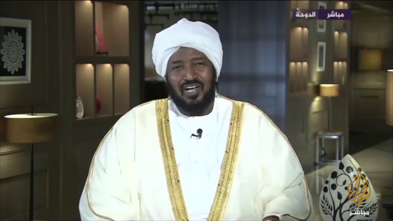 ساعة صيام.. كيف يوازن الرجل بين حقوق والديه وحقوق زوجته؟