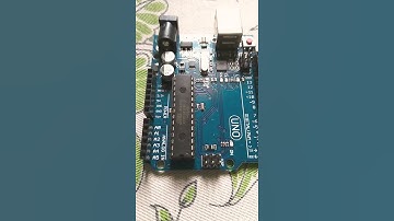Arduino uno R3. programming board.