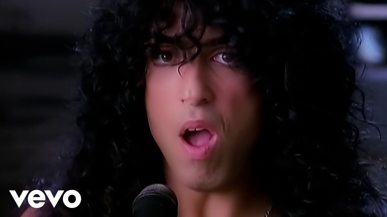 Kiss - Reason To Live (Official Music Video)