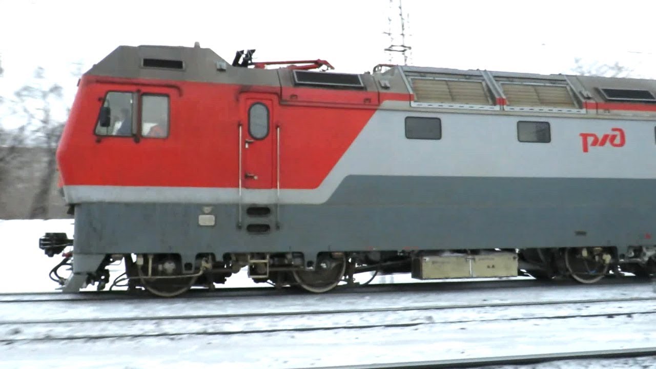 Екатеринбург ВИЗ "Синара" 2ЭС6-482 с наливным + 2ЭС6-440 резервом - YouTube