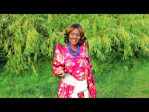 How To Tie A Gomesi | Wearing Traditional Ugandan Outfit (African Clothing)