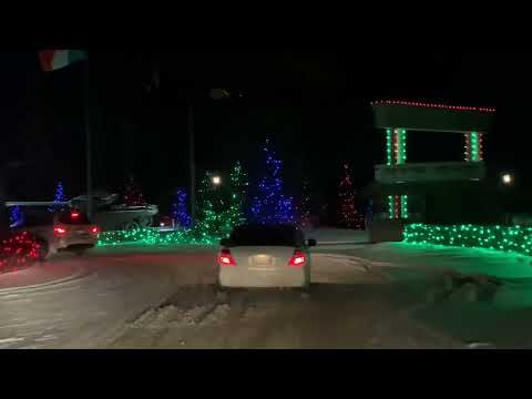 تزيين هذا الشارع بمشاركة عشرين دوله زينة اعياد الميلاد كرسميس اجواء كندا