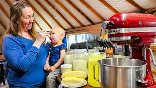 Nursing Mom makes BABY FOOD from MILK