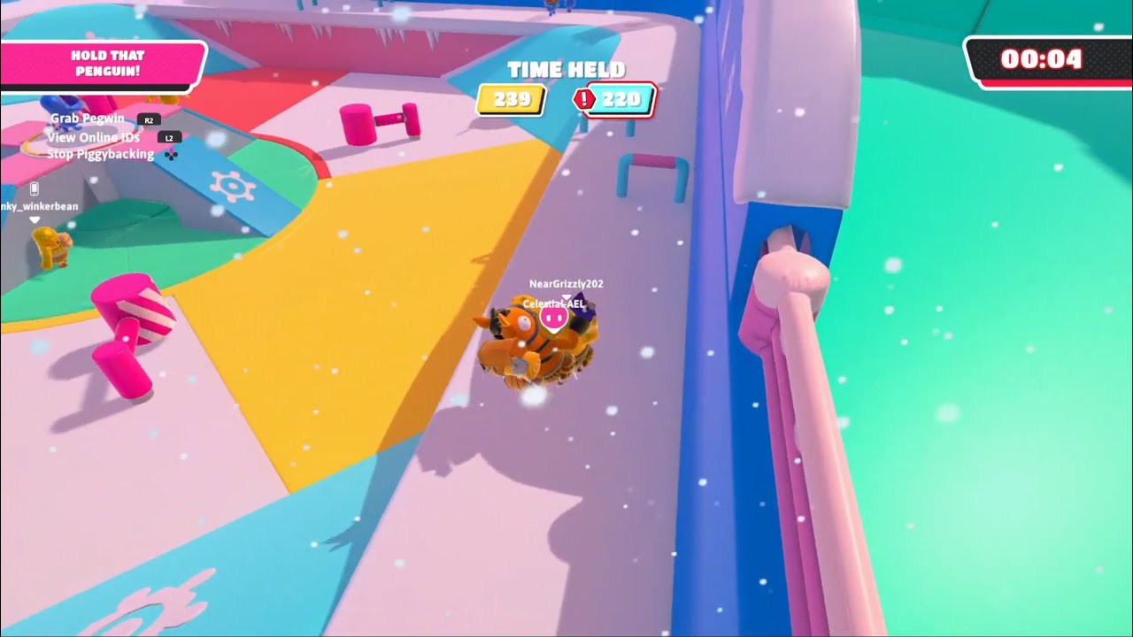 Fall Guys Info: PEGWIN PURSUIT (Piggyback to get x2 points for just holding 1 pegwin)