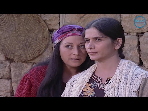عم يتغزل بجارتهم بوجود مرته مسلسل بقايا صور