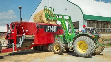 Jaylor 5850 TMR Mixer: Dairy Ration on Armstrong Manor Farm