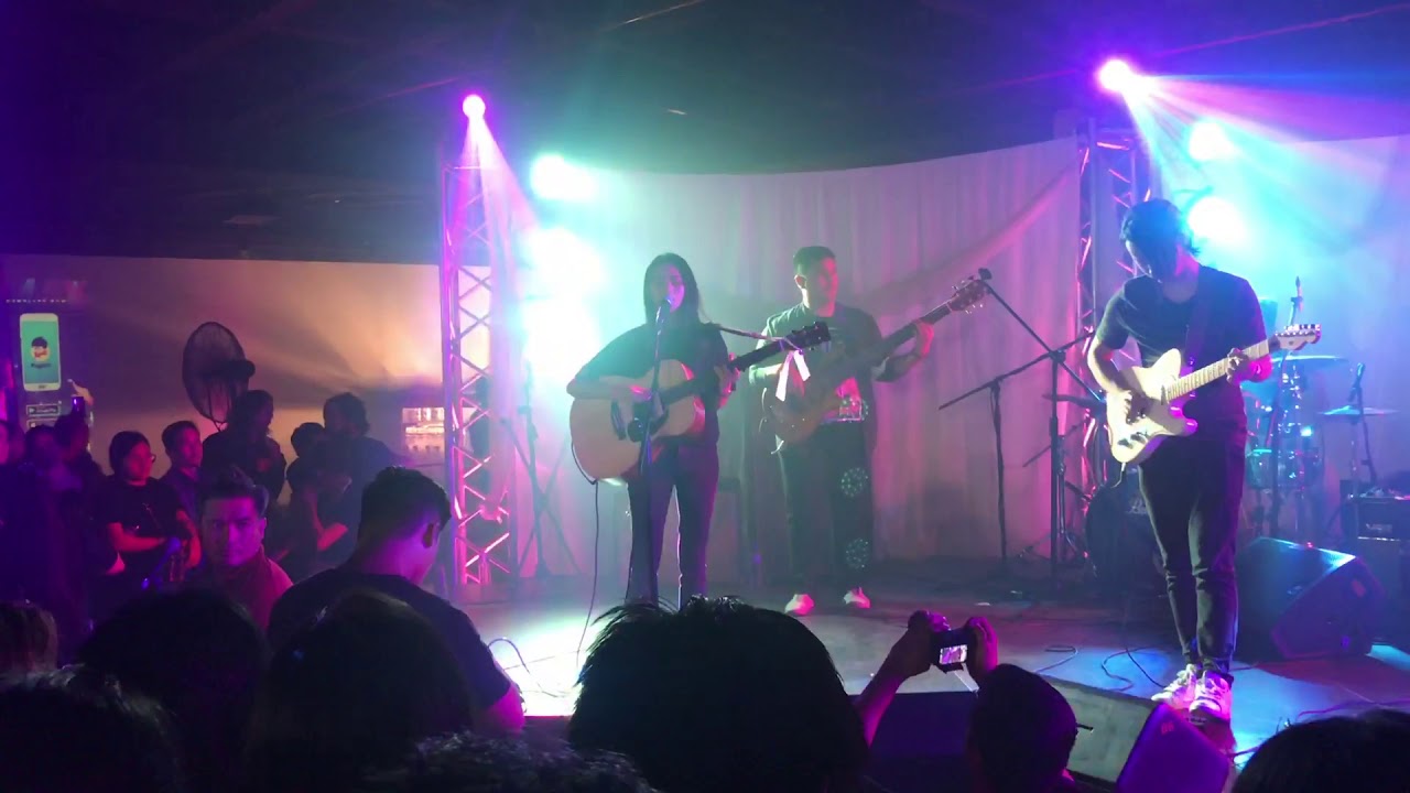 Watch Clara Benin - Live at #RaccoonTurns3 (Full Set) on YouTube Watch Clara Benin - Live at #RaccoonTurns3 (Full Set) on YouTube