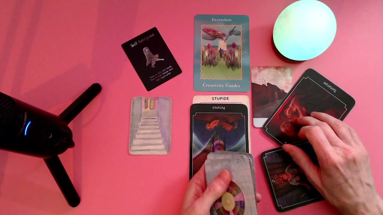 Femme perverse narcissique. 👿💲🤬 Sorcière malveillante 🧙‍♀️😡  🔜. Prison? 🧹