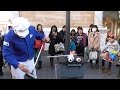 驚異的な画力でゲストをスケッチして称賛を浴びるファンカストさん