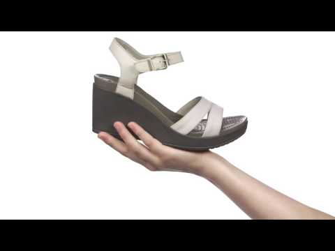 Crocs Leigh II Ankle Strap Wedge szandal