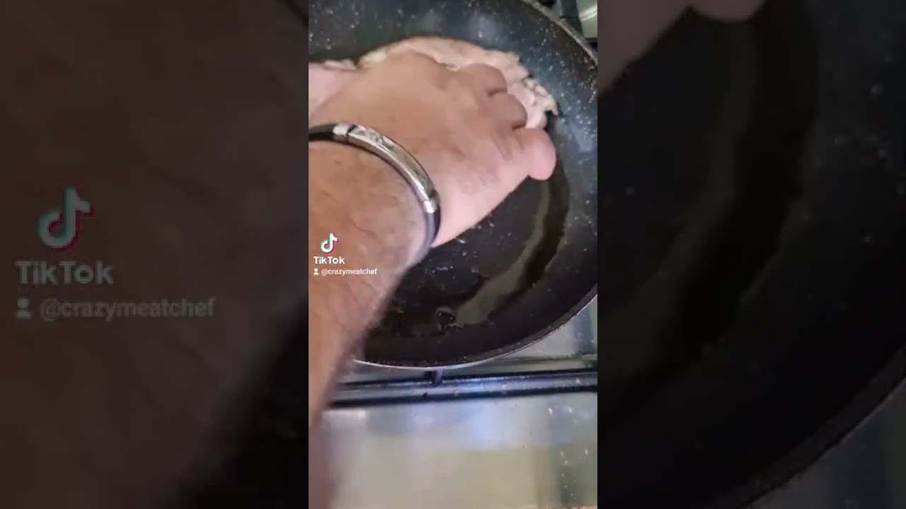 הכנת סטייקים במחבת משאריות של גוש אנטריקוט