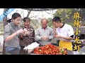 厨师长乡下分享烧：“10斤小龙虾”，小宽油过虾，只加啤酒不放水，味道一流